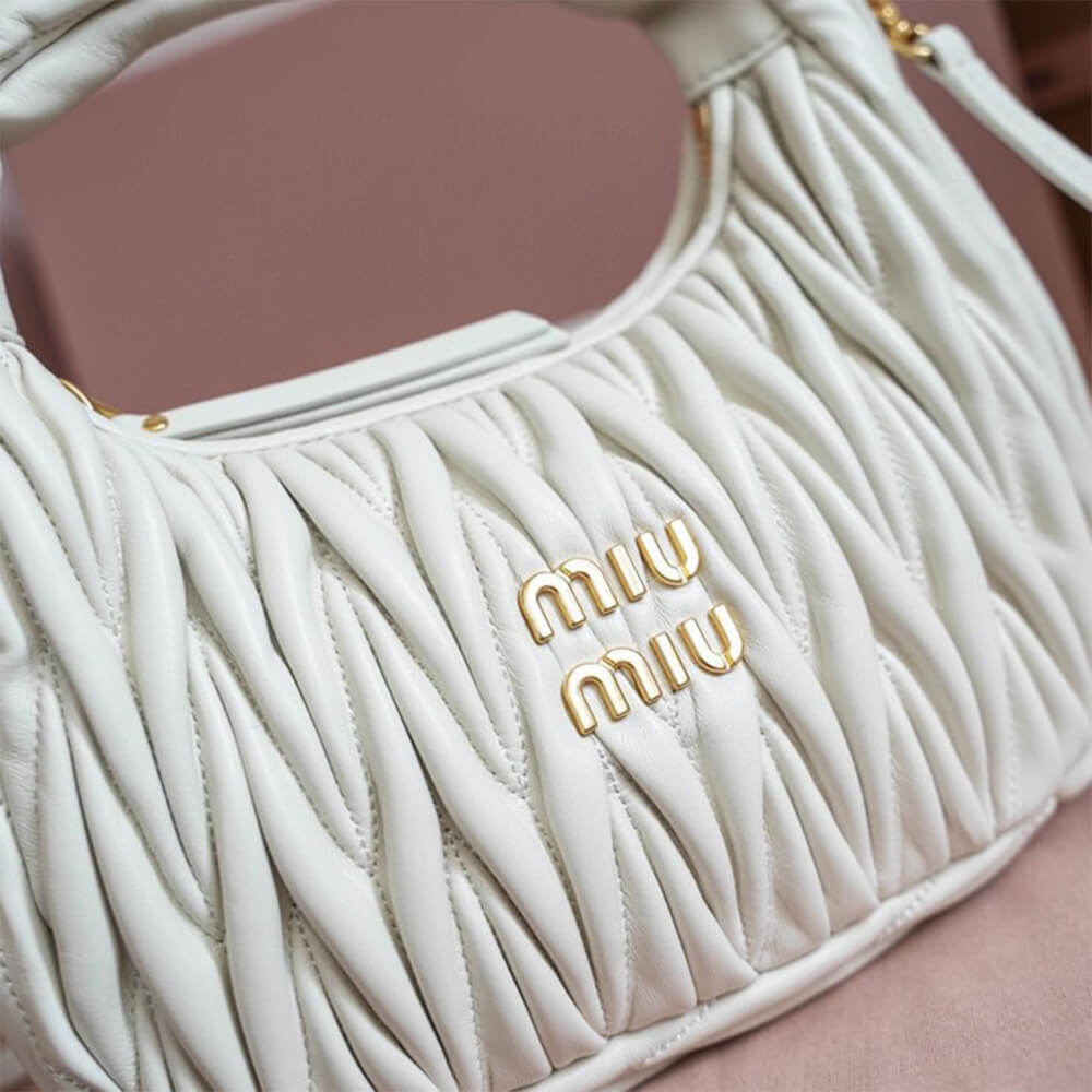 Small Wander matelasse nappa leather hobo bag(HIGH-END GRADE)