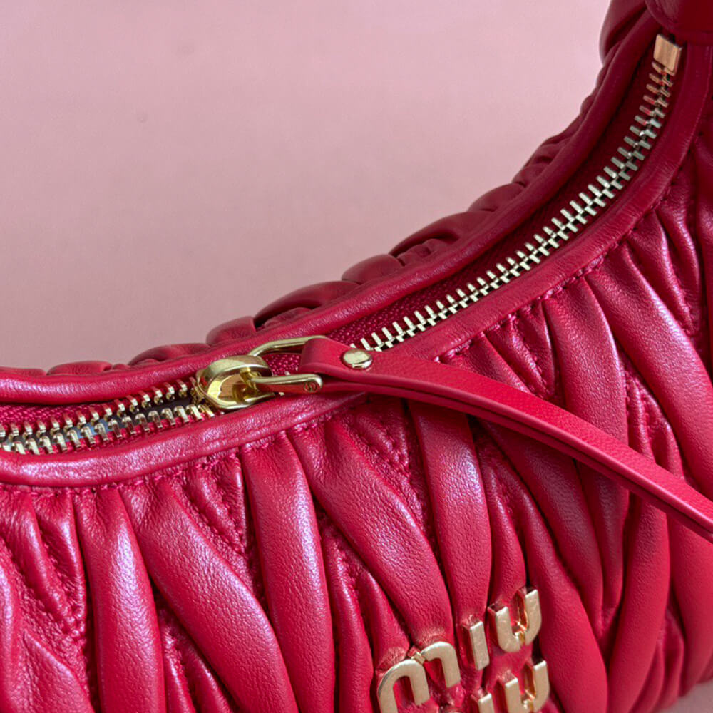 Small Wander matelasse nappa leather hobo bag(HIGH-END GRADE)
