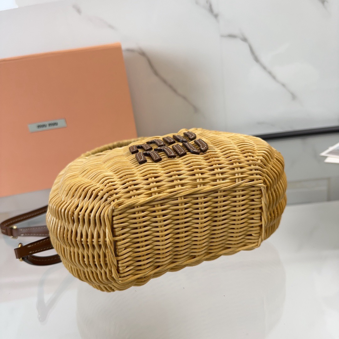 M1um1u Wander wicker handbag(HIGH-END GRADE)