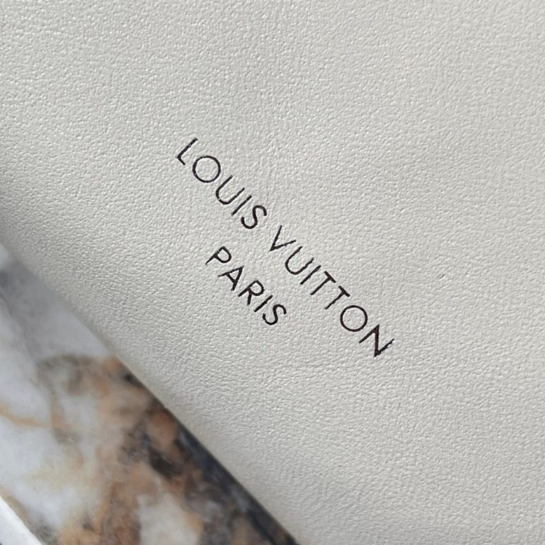 LV CarryAll Cargo Vibe PM(HIGH-END GRADE)