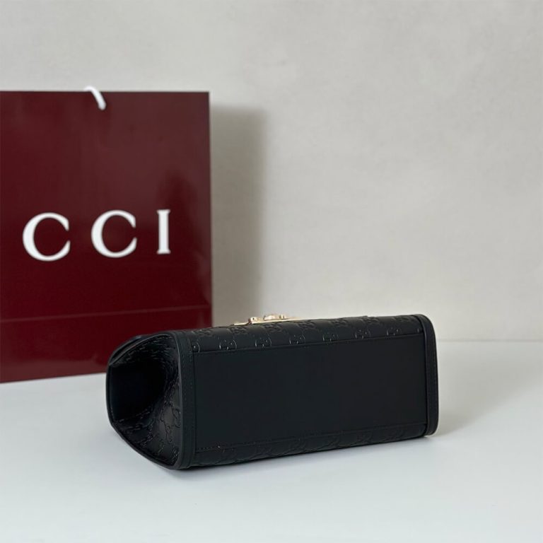 Gvc*1 Padlock medium top handle bag