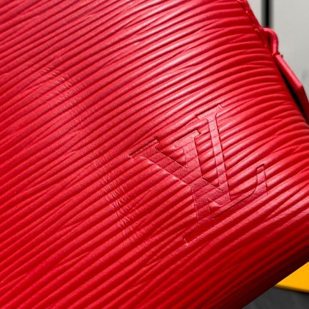 LV Cosmetic Pouch PM(HIGH-END GRADE)