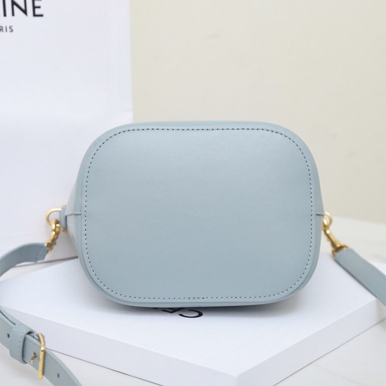 Ce1i*e SMALL BUCKET L0visE IN SMOOTH CALFSKIN(HIGH-END GRADE)