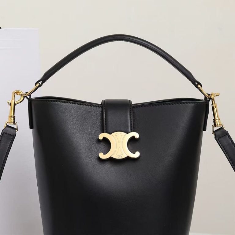 Ce1i*e SMALL BUCKET L0visE IN SMOOTH CALFSKIN(HIGH-END GRADE)